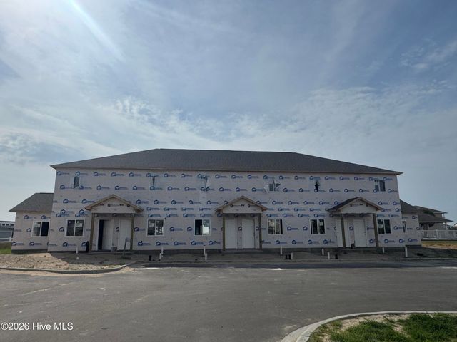 650 Cedar Point Boulevard H5, Cedar Point, NC 28584