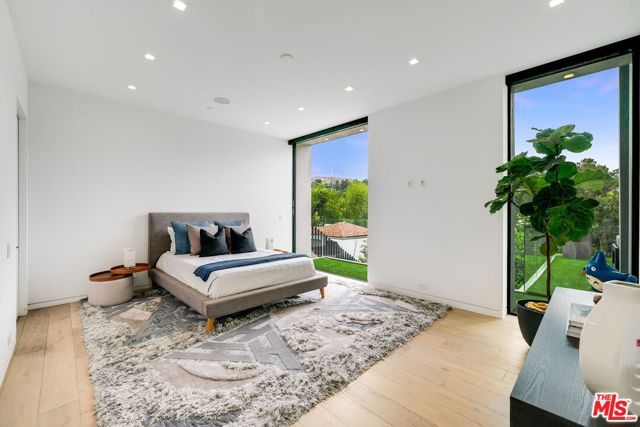 2419 El Contento Drive, Los Angeles, CA 90068