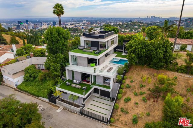 2419 El Contento Drive, Los Angeles, CA 90068