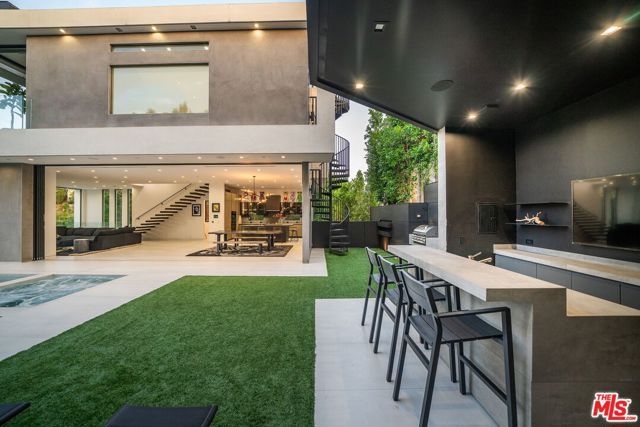 2419 El Contento Drive, Los Angeles, CA 90068