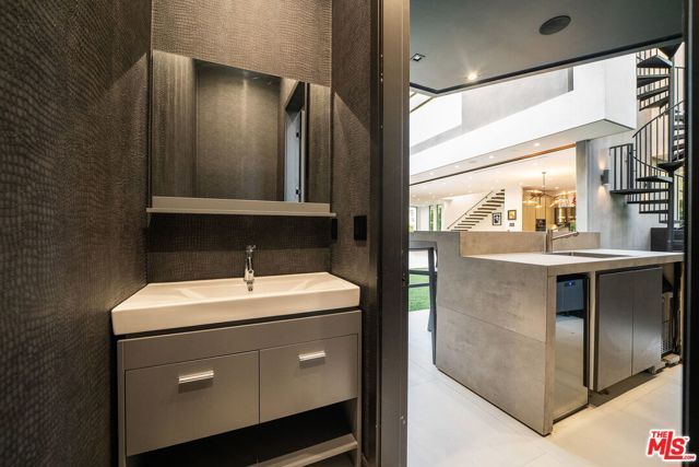 2419 El Contento Drive, Los Angeles, CA 90068