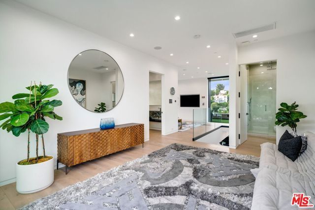 2419 El Contento Drive, Los Angeles, CA 90068