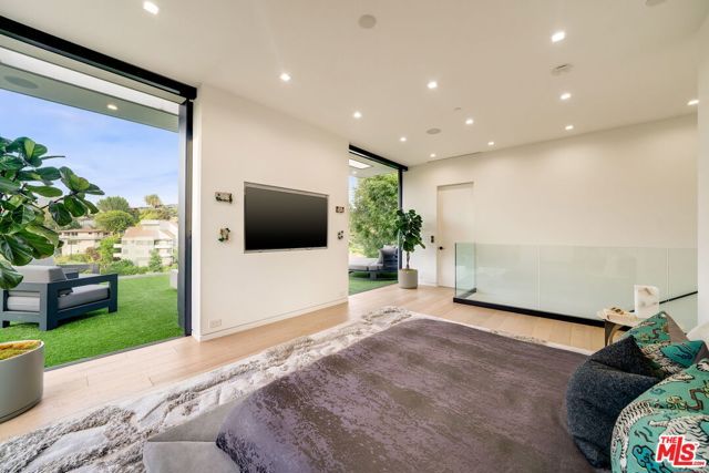 2419 El Contento Drive, Los Angeles, CA 90068