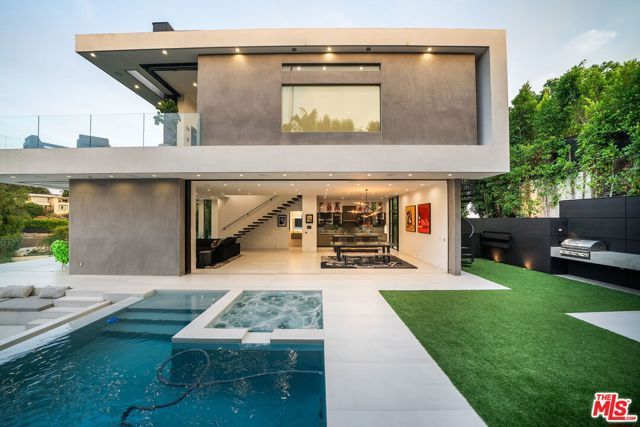 2419 El Contento Drive, Los Angeles, CA 90068