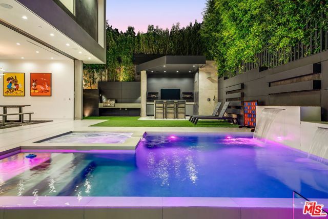 2419 El Contento Drive, Los Angeles, CA 90068