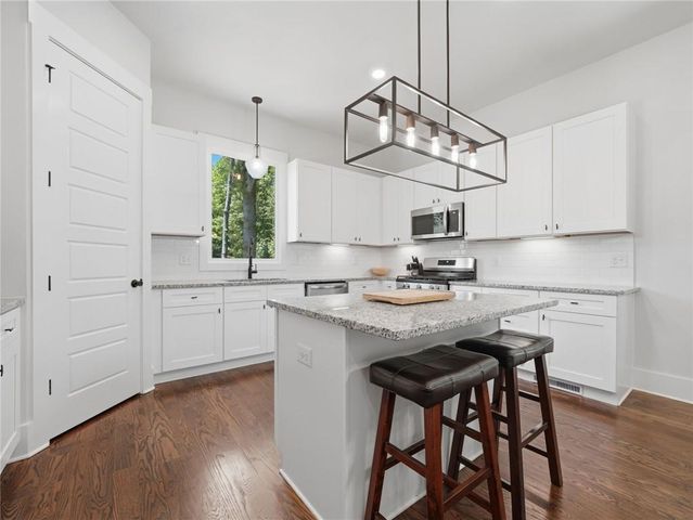 110 Old Avery Drive, Canton, GA 30115