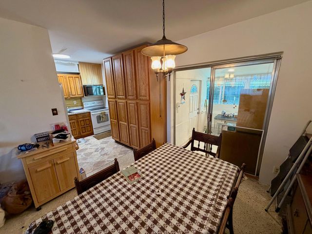 360 Forest Hill Boulevard, West Palm Beach, FL 33405