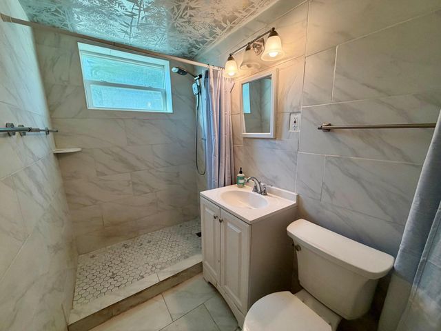 360 Forest Hill Boulevard, West Palm Beach, FL 33405