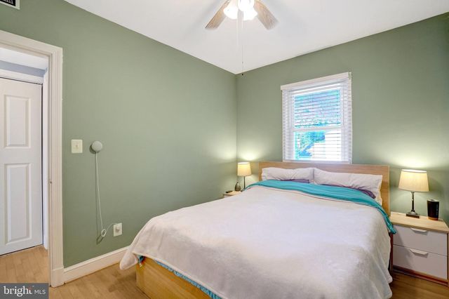 1404 N ROOSEVELT ST N, Arlington, VA 22205