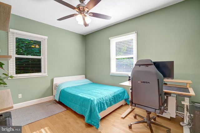 1404 N ROOSEVELT ST N, Arlington, VA 22205