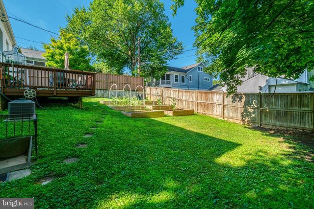 1404 N ROOSEVELT ST N, Arlington, VA 22205