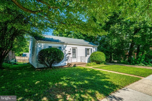 1404 N ROOSEVELT ST N, Arlington, VA 22205