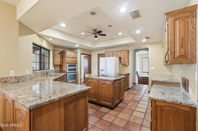 3160 E ENROSE Street, Mesa, AZ 85213