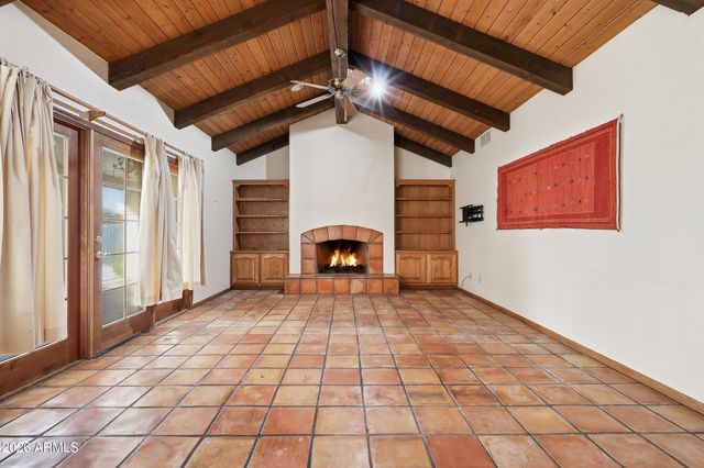 3160 E ENROSE Street, Mesa, AZ 85213