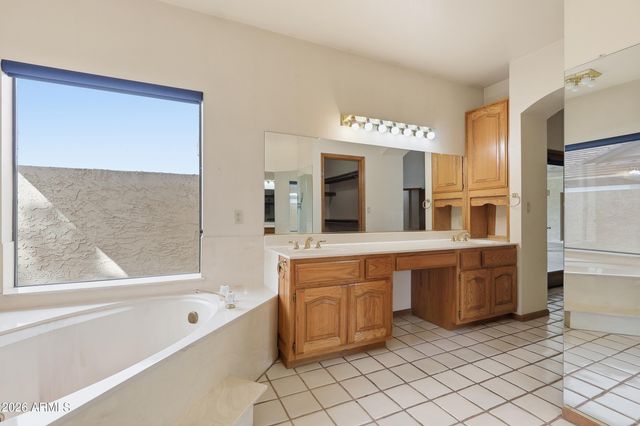 3160 E ENROSE Street, Mesa, AZ 85213