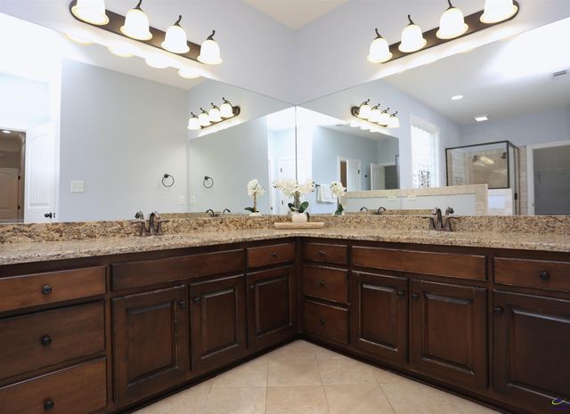 217 Wilsons Creek Bend, Bonaire, GA 31005