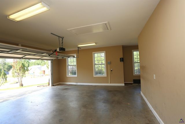 217 Wilsons Creek Bend, Bonaire, GA 31005