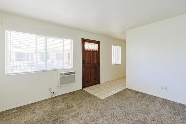 4425 50th St. 16, San Diego, CA 92115