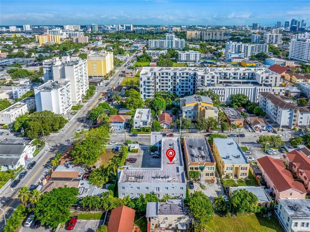 750 SW 2nd St, Miami, FL 33130