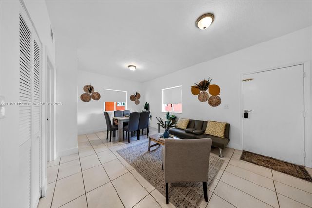 750 SW 2nd St, Miami, FL 33130