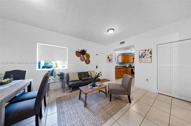 750 SW 2nd St, Miami, FL 33130