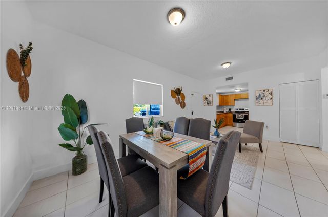 750 SW 2nd St, Miami, FL 33130