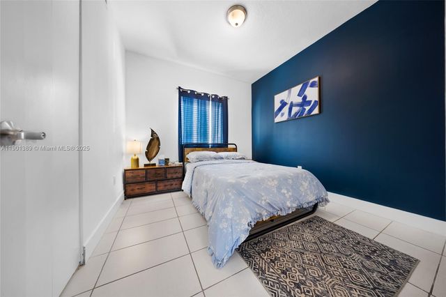 750 SW 2nd St, Miami, FL 33130