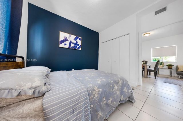 750 SW 2nd St, Miami, FL 33130