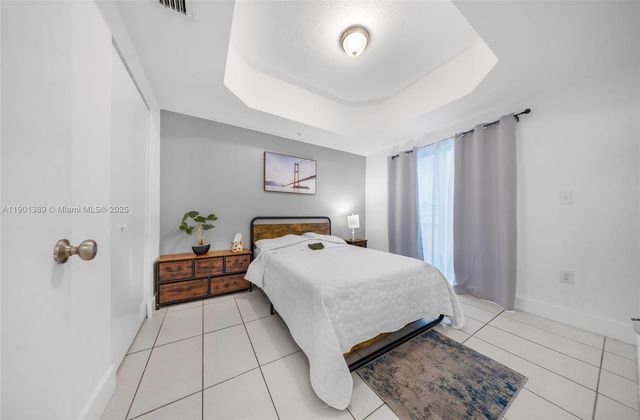 750 SW 2nd St, Miami, FL 33130