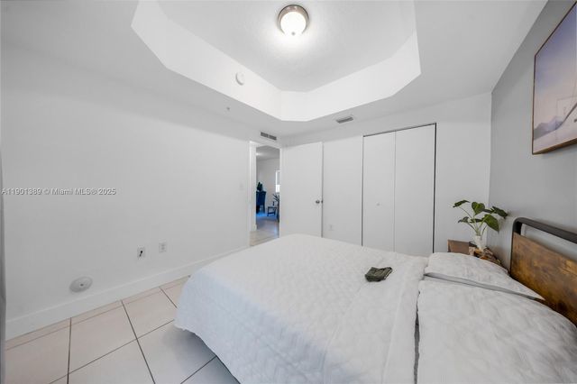 750 SW 2nd St, Miami, FL 33130