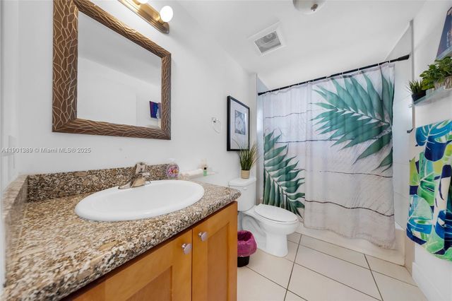 750 SW 2nd St, Miami, FL 33130