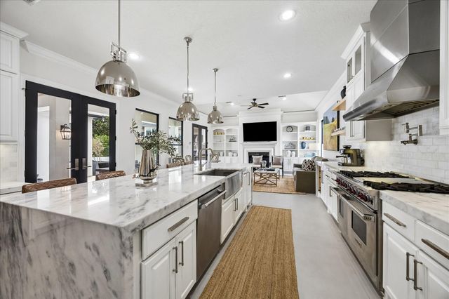 14439 Kingston Cove Lane, Houston, TX 77077