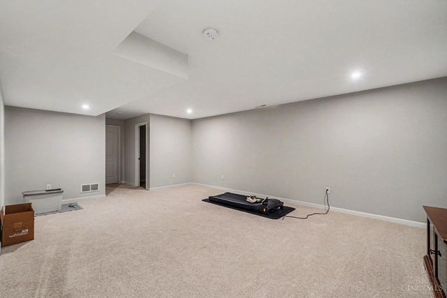 936 Pondside Lane, South Lebanon, OH 45152