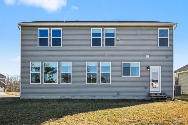 936 Pondside Lane, South Lebanon, OH 45152