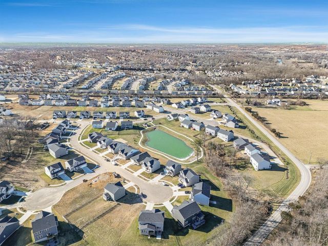 936 Pondside Lane, South Lebanon, OH 45152