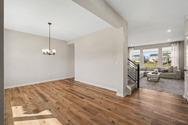 936 Pondside Lane, South Lebanon, OH 45152