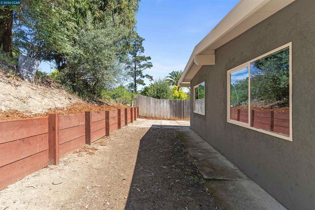 4661 Driftwood Ct, El Sobrante, CA 94803