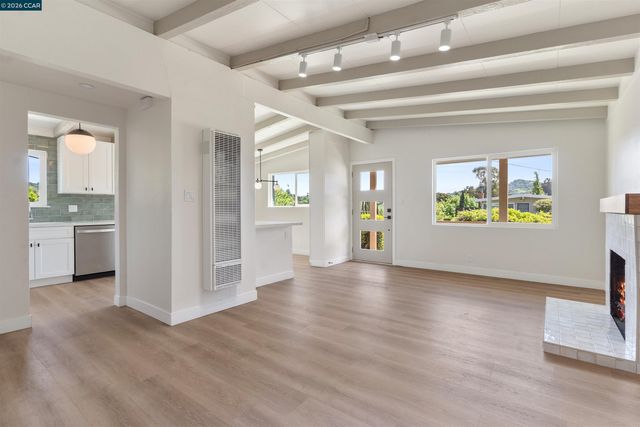 4661 Driftwood Ct, El Sobrante, CA 94803