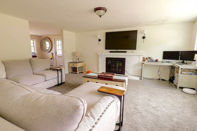 59 Ayer Street, Methuen, MA 01844