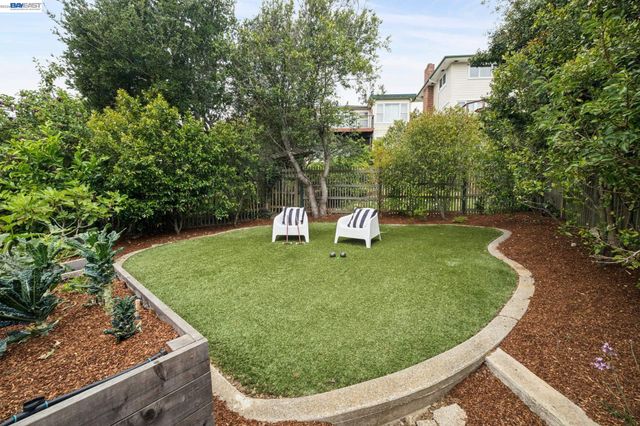 267 CAMBRIDGE AVE, Kensington, CA 94708