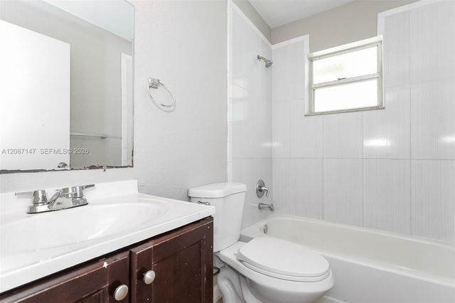 6129 Moonbeam Drive, Lake Worth, FL 33463