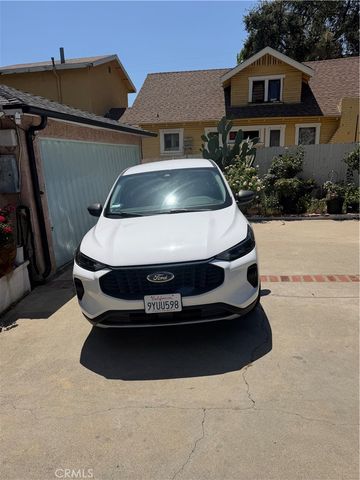 290 E Woodbury Rd, Altadena, CA 91001