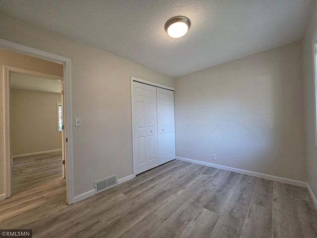 1306 Woodhill Road, Burnsville, MN 55337