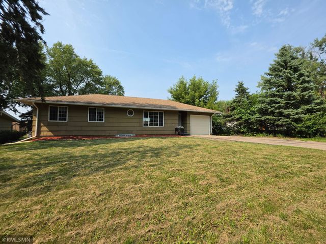 1306 Woodhill Road, Burnsville, MN 55337