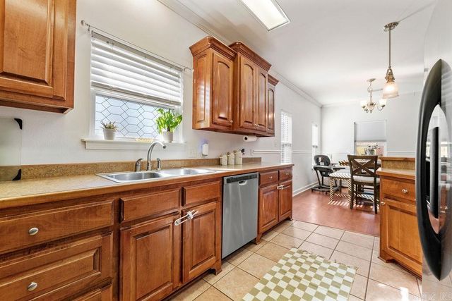 2112 Sulton St, Malvern, AR 72104