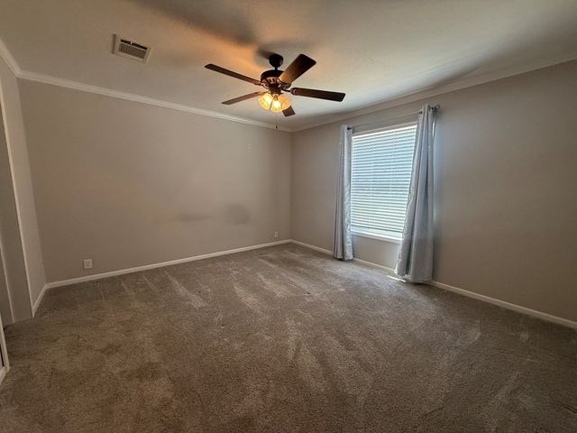 106 Fox Squirrel Dr, Dover, TN 37058