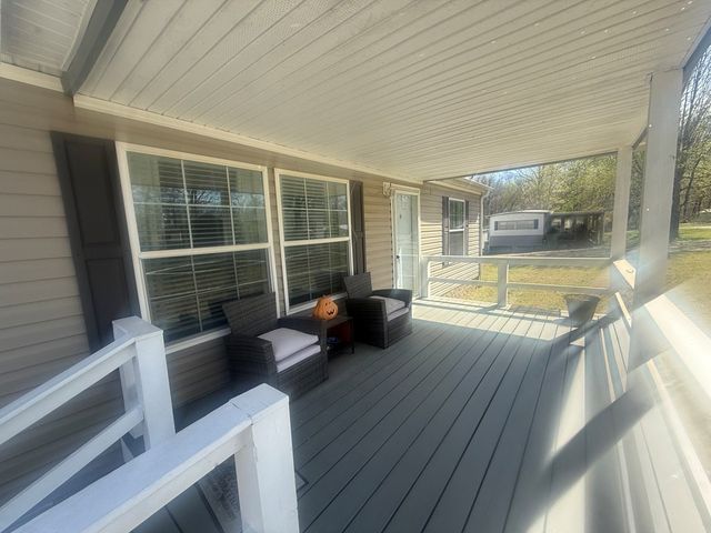 106 Fox Squirrel Dr, Dover, TN 37058