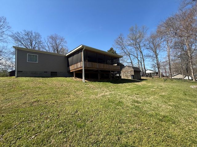 106 Fox Squirrel Dr, Dover, TN 37058