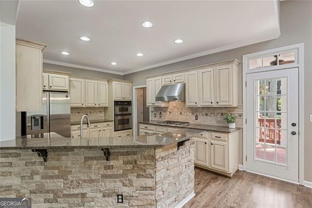 175 Woodcliff Drive, Suwanee, GA 30024