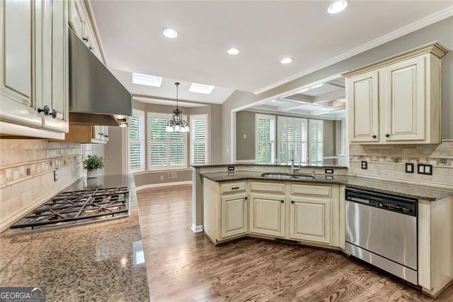 175 Woodcliff Drive, Suwanee, GA 30024